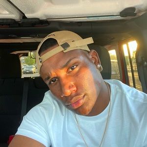 Meet your Posher, Clinton